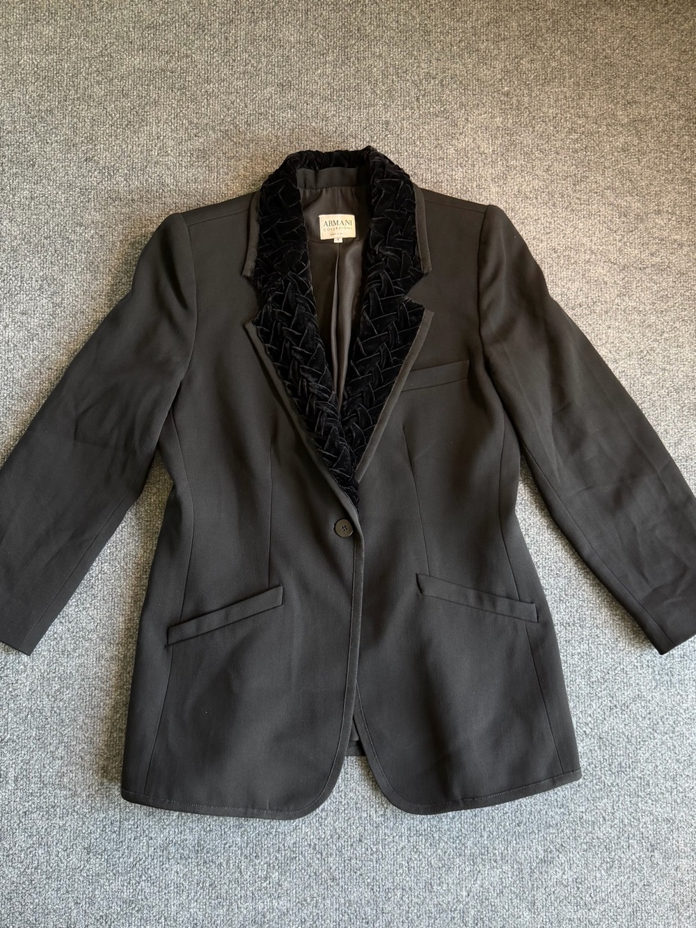 Armani Collezioni Women's 12 Black Velvet Lapel Virgin Wool Lined Blazer Jacket - Picture 10 of 16